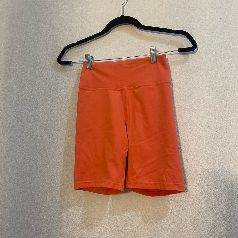 Hollister/gilly hicks coral biker shorts size S